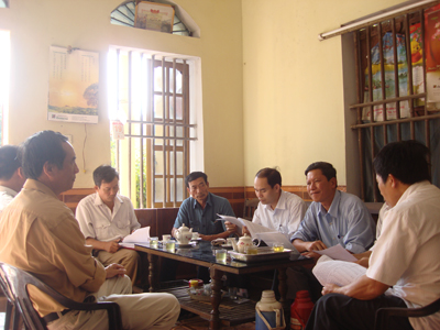 Hỗ trợ tiền điện cho hộ nghèo Giúp hộ nghèo vơi bớt khó khăn